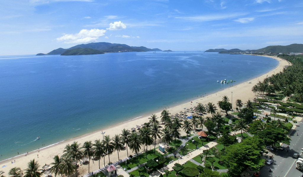 du-lich-nha-trang-bai-bien-tran-phu